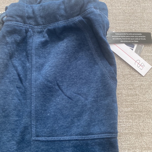 2 LV Easy Fit Vintage Wash pull on pants Size Medium NWT - Picture 6 of 10